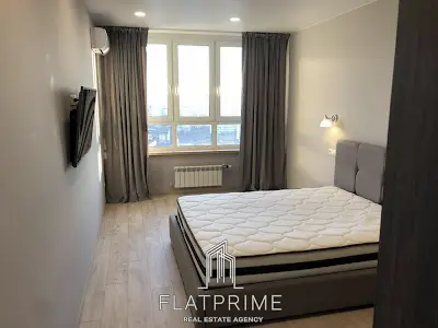 квартира за адресою Драгоманова вул., 10