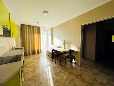квартира за адресою Родини Кристерів, 20б