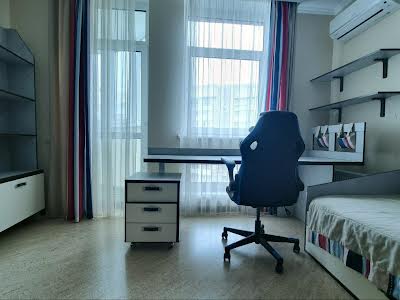 квартира за адресою Федора Ернста вул., 16-Б