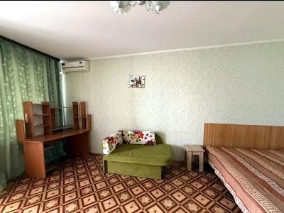 квартира за адресою Героїв Дніпра вул., 45