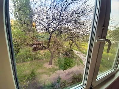 квартира за адресою Райдужна вул., 47