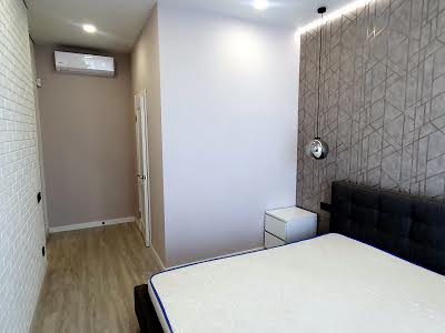 квартира по адресу Фонтанская дорога ул., 77а