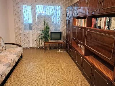 квартира за адресою Юрія Литвинського вул. (Російська), 42/15