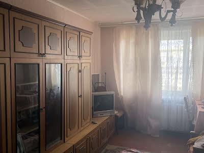 квартира за адресою Героїв України вул., 11