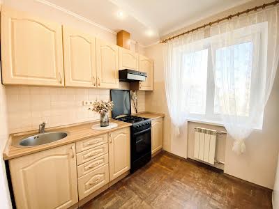 квартира по адресу Зои Гайдай ул., 7