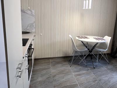 квартира за адресою Зарічна вул., 1В