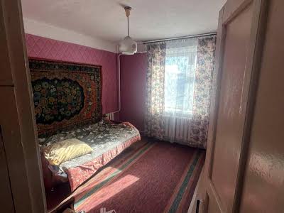 дом по адресу Центральна
