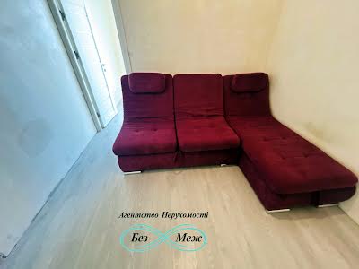 квартира за адресою Молодіжна вул., 4