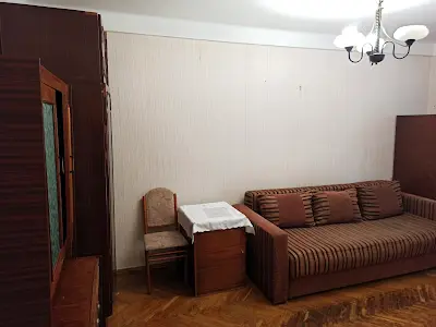 квартира за адресою Дегтярівська вул., 10