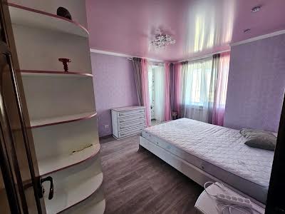 квартира за адресою Симиренка вул., 1г