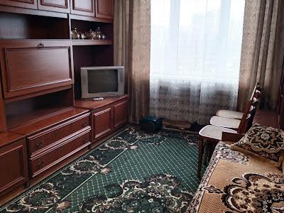 квартира за адресою Ореста Левицького вул. (Академіка Курчатова), 21