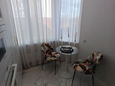 квартира за адресою Садова вул., 51-В