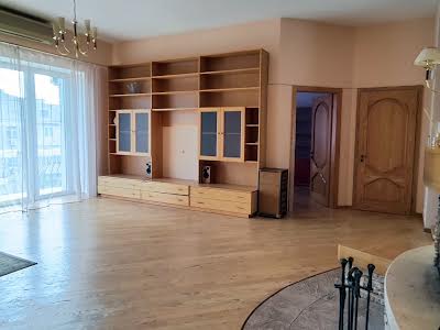 квартира за адресою Івана Мазепи вул. (Січневого Повстання), 3