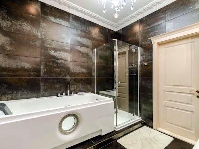 квартира за адресою Старонаводницька вул., 6б