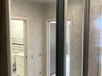 квартира за адресою Драгоманова вул., 10