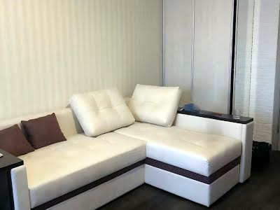 квартира за адресою Нескорених вул., 38а