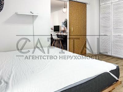 квартира за адресою Регенераторна вул., 4