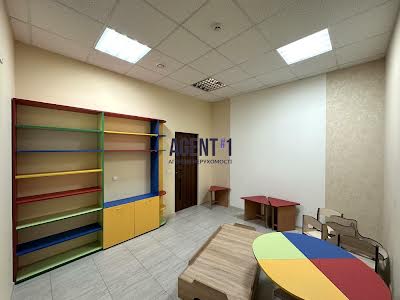 комерційна за адресою Физкультурний, 23