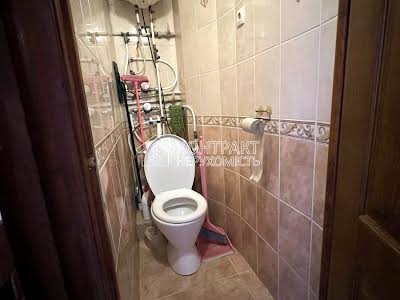 квартира за адресою Поздовжня вул., 3б