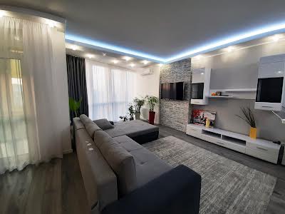 квартира за адресою Соборності просп. (Возз'єднання), 30