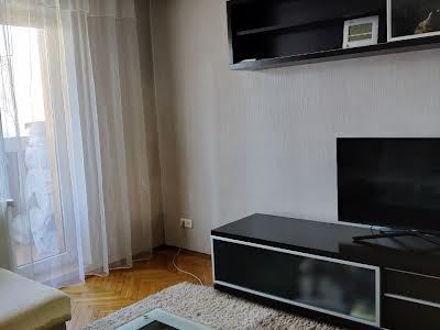 квартира за адресою Академіка Доброхотова вул., 15
