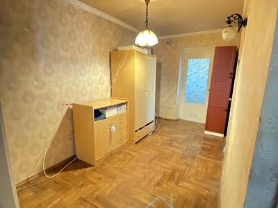 квартира за адресою Дніпровська набережна вул., 13