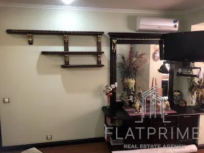 квартира за адресою Анни Ахматової вул., 33