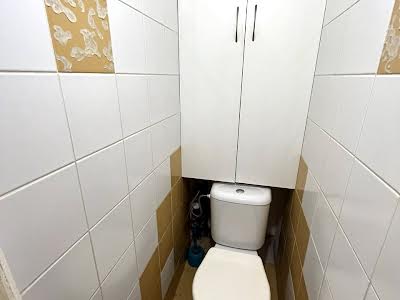 квартира за адресою Романа Шухевича просп. (Генерала Ватутіна), 6А