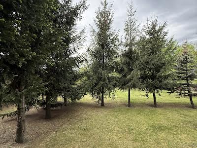 будинок за адресою травнева, 11