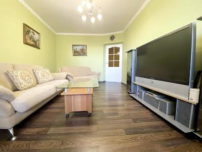 квартира за адресою Робоча вул., 152