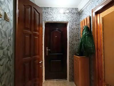 квартира за адресою Богатирська вул., 10