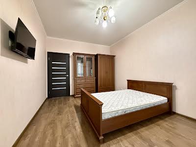 квартира по адресу Драгоманова ул., 2