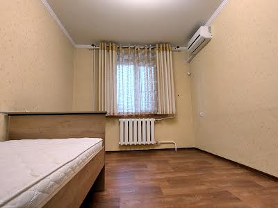 квартира за адресою Садовая, 9