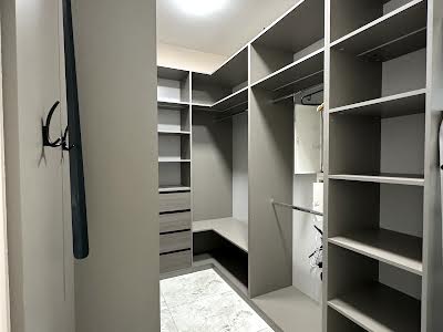 квартира за адресою Болсуновська вул. (Сергія Струтинського), 2
