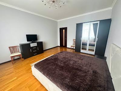 квартира за адресою Антоновича вул. (Горького), 72