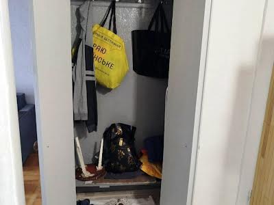 квартира за адресою Вереснева вул., 18/20