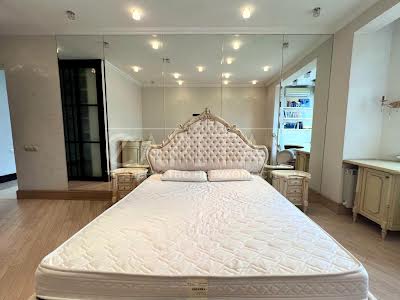 квартира за адресою Шота Руставелі вул., 44