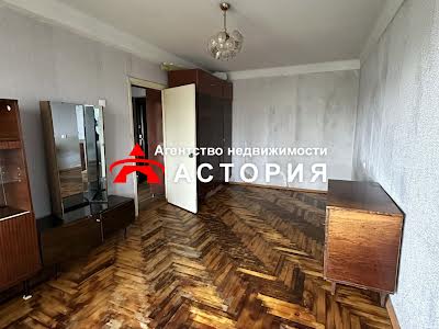 квартира по адресу Чаривная ул., 48