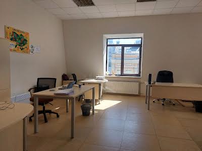 квартира за адресою Софіївська вул., 18а