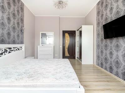квартира за адресою Кучера, 4