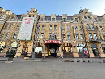 коммерческая по адресу Большая Васильковская ул. (Красноармейская), 1-3