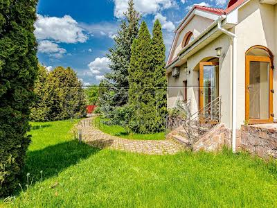 дом по адресу с. Белогородка, Чернобыльская