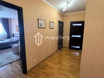 квартира по адресу Бориспольская ул., 4