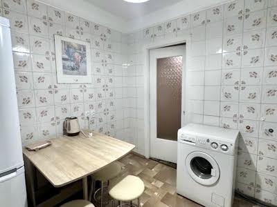 квартира за адресою Миколи Закревського вул., 77
