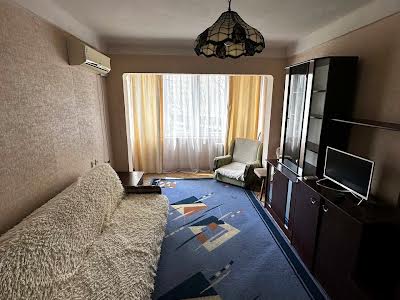квартира за адресою Митрополита Василя Липківського вул. (Урицького), 9