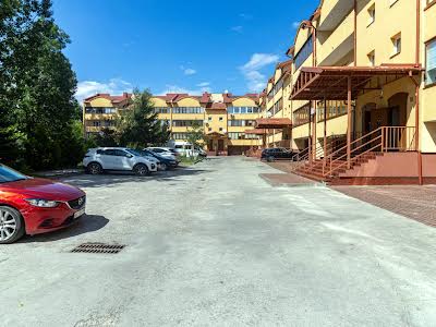 квартира по адресу Мікльоша Карла, 3