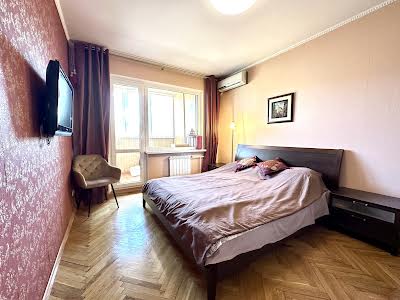 квартира за адресою Свободи просп., 32