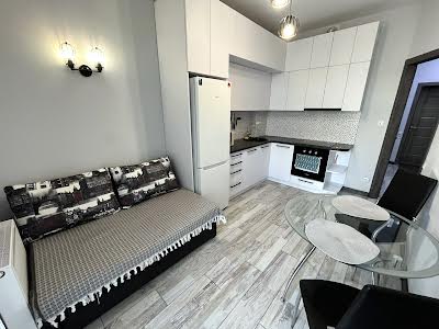 квартира за адресою Володимира Моссаковського вул. (Клари Цеткін), 7