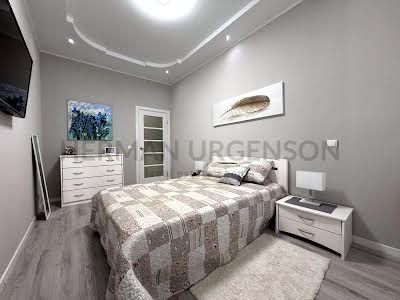 квартира за адресою Минайська вул., 18