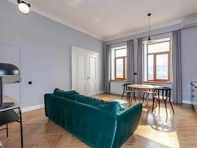 квартира за адресою Костельна вул., 5